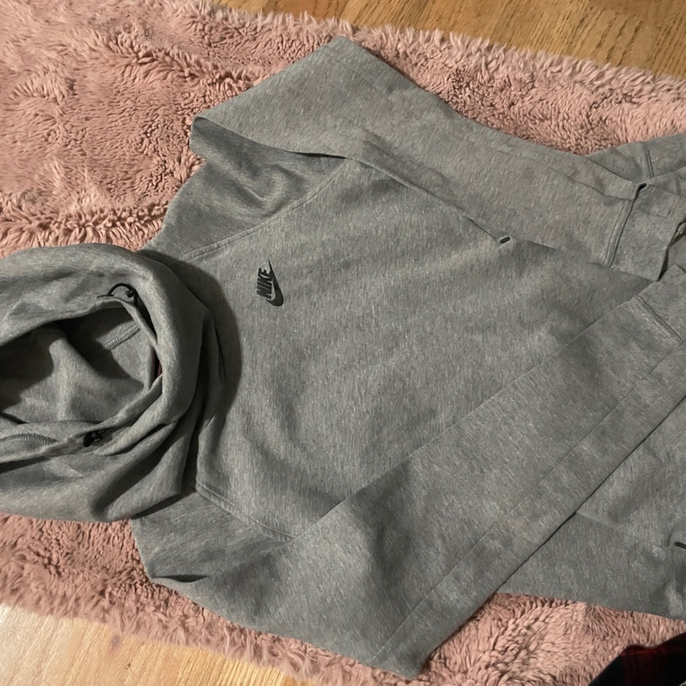 gray nike hoodie